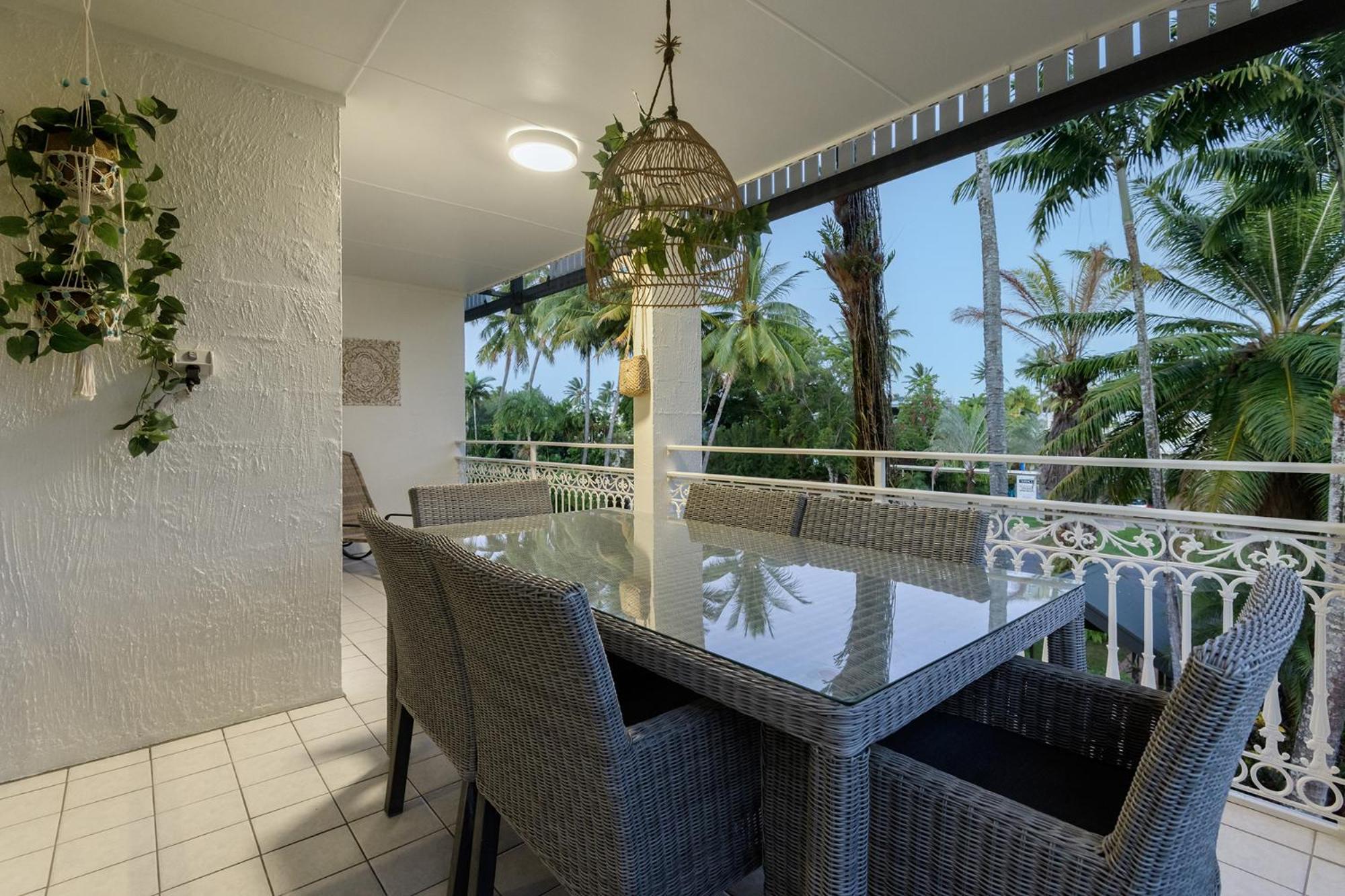 Aparthotel Garrick House Port Douglas Esterno foto
